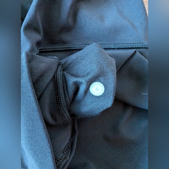 Lululemon Wunder Under High Rise Luxtreme Brushed Sz 4 - Picture 6 of 7
